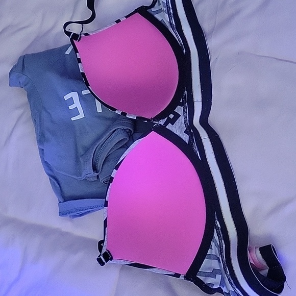 Victorias secret pink bra size 34c - Picture 2 of 3